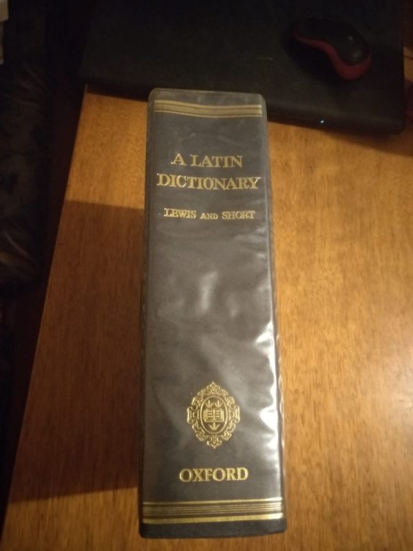 Latin Dictionary των Lewis – Short
